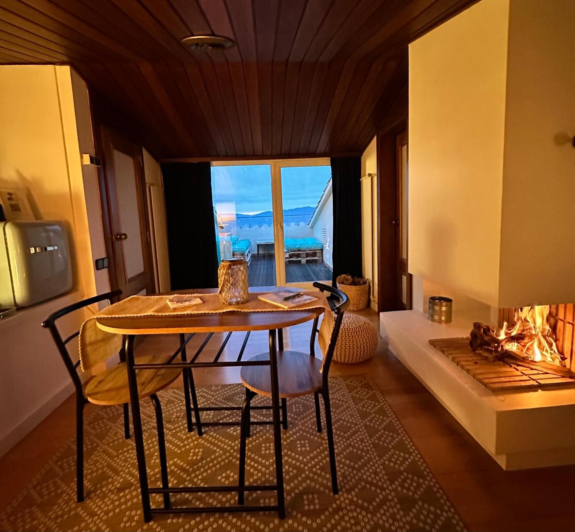 Solo Atico Guest Suites L' Escala Exteriör bild