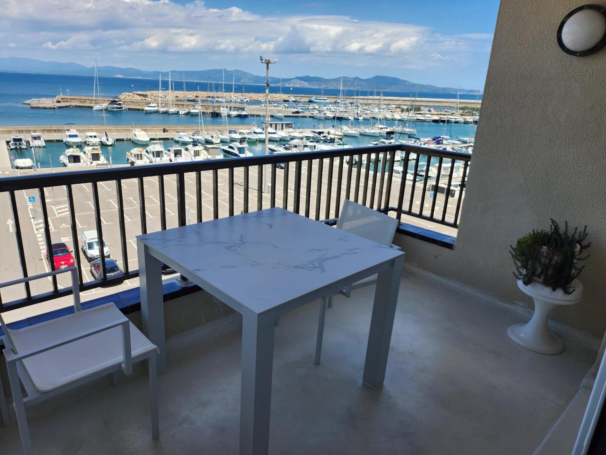 Solo Atico Guest Suites L' Escala Exteriör bild
